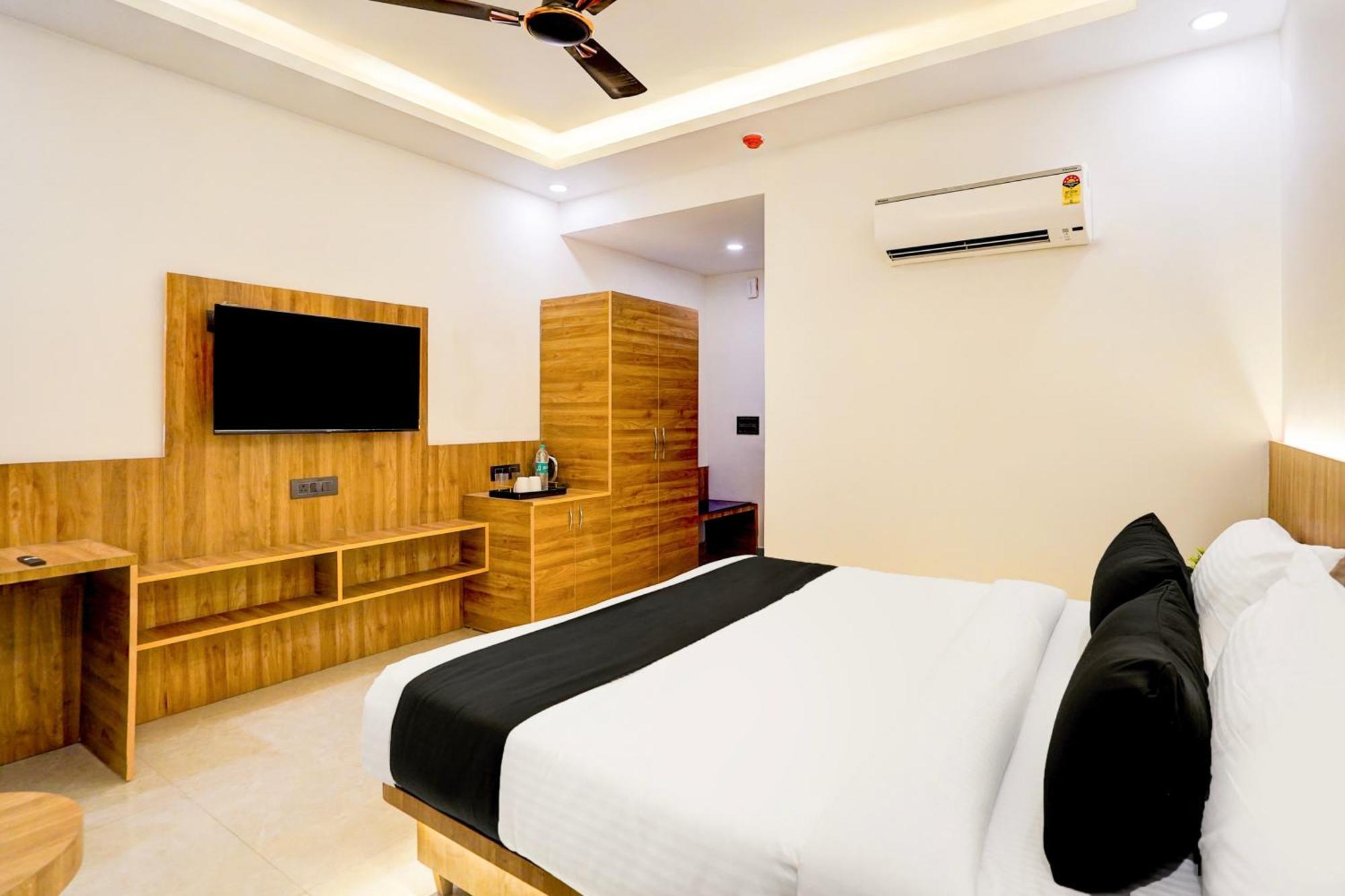 Townhouse Grand Address Hotel And Banquet Ghaziabad Εξωτερικό φωτογραφία